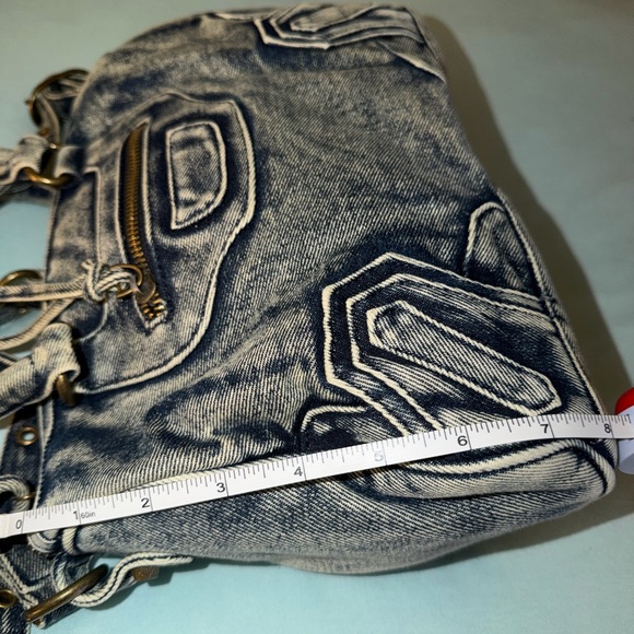 Denim Shoulder Bag
#balenciaga - Picture 8 of 10
